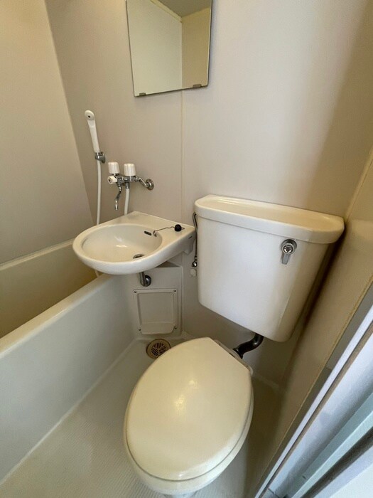 物件内観写真11　(トイレ)