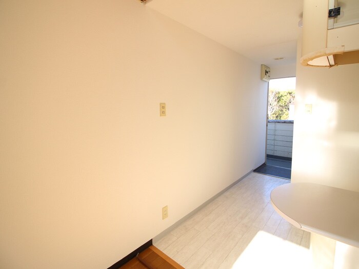 物件内観写真15　(廊下)