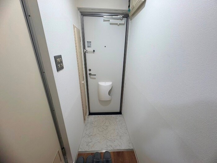 物件内観写真16　(玄関)