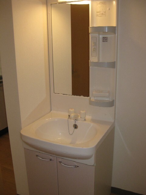 物件内観写真12　(収納)