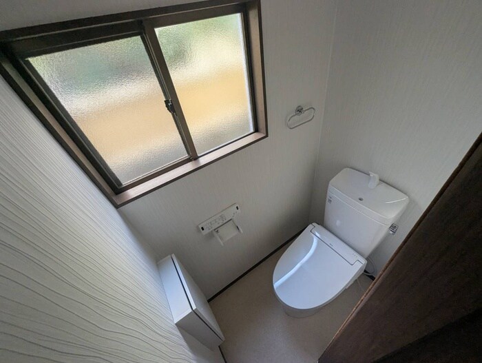 物件内観写真13　(トイレ)