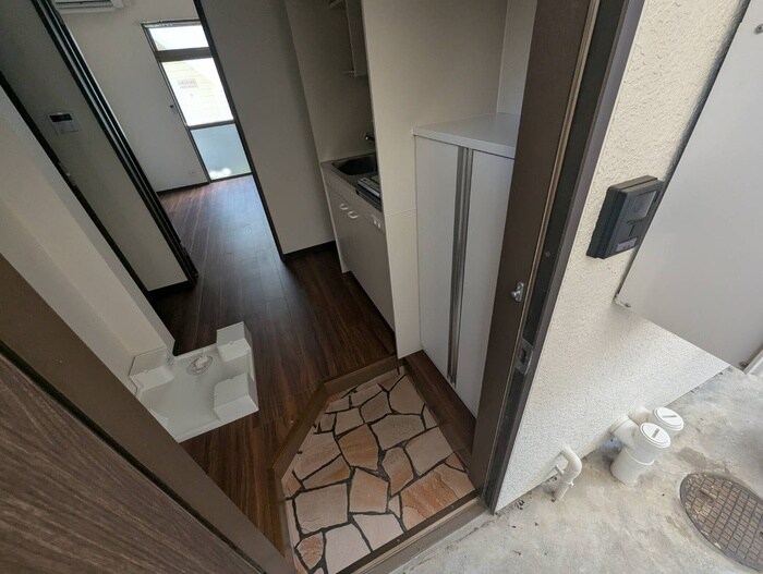 物件内観写真16　(玄関)