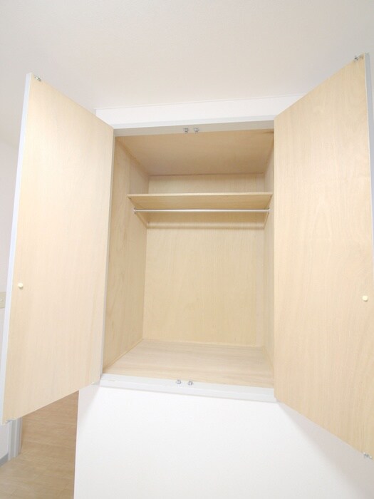 物件内観写真18　(収納)