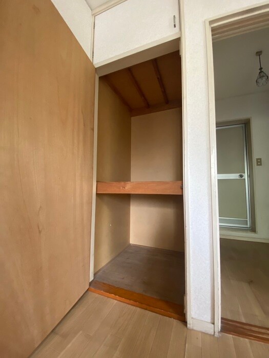物件内観写真12　(収納)