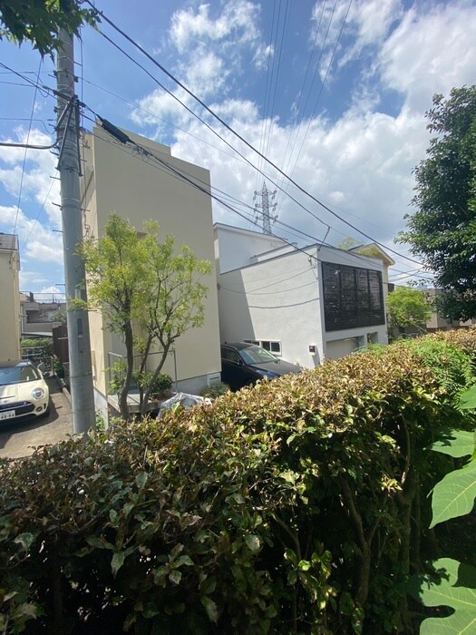 物件内観写真13　(室内からの展望)