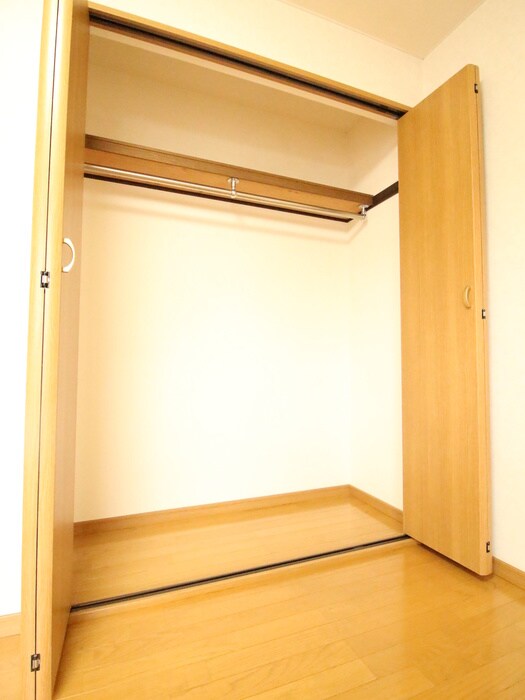物件内観写真15　(収納)