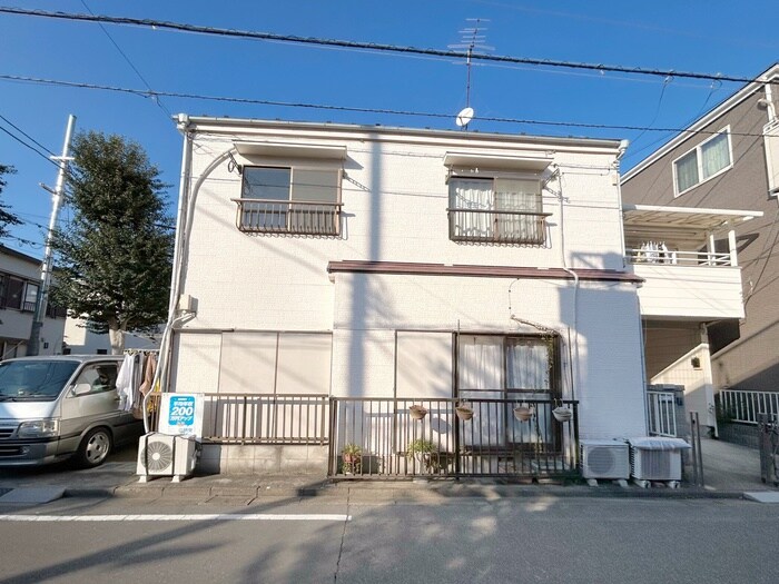 白井コーポの物件外観写真