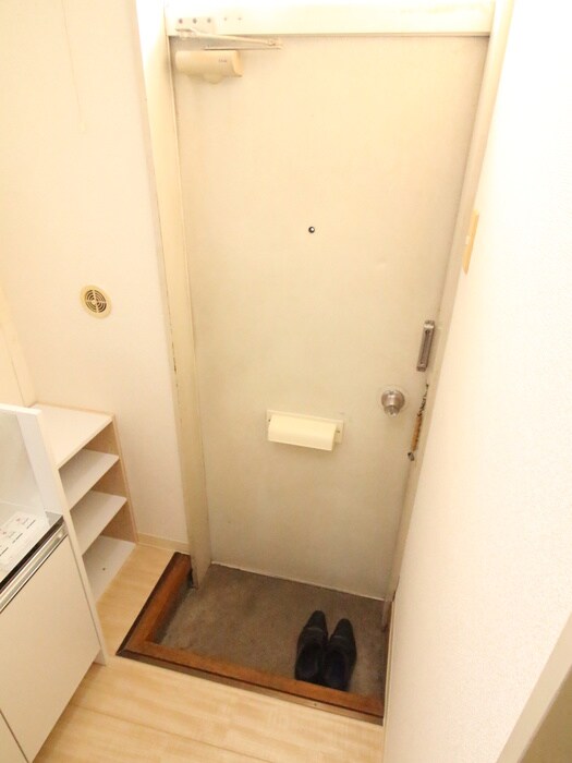 物件内観写真14　(玄関)