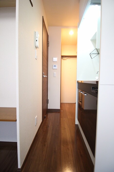 物件内観写真19　(廊下)