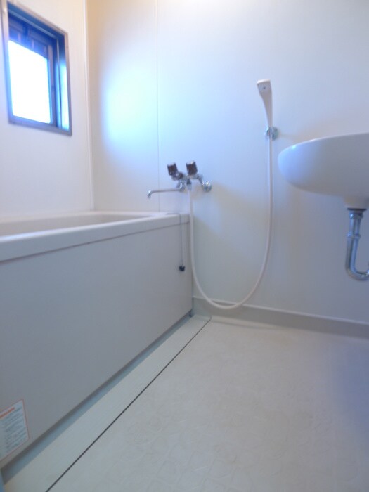 物件内観写真4　(バス／シャワールーム等)