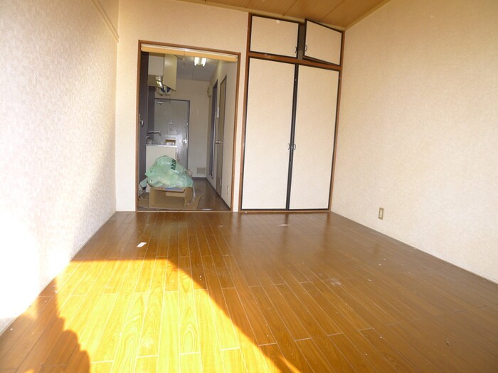 物件内観写真12　(居室)