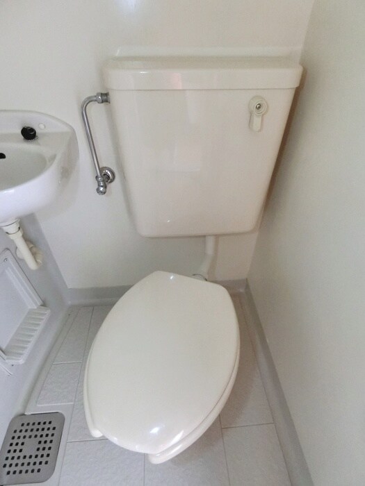 物件内観写真12　(トイレ)