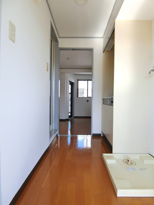 物件内観写真15　(玄関)