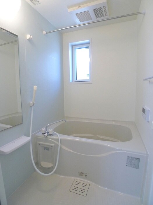 物件内観写真12　(バス／シャワールーム等)