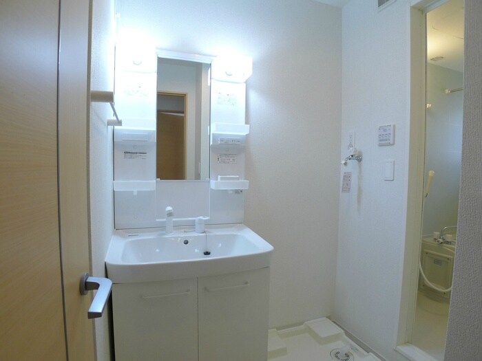 物件内観写真13　(洗面)