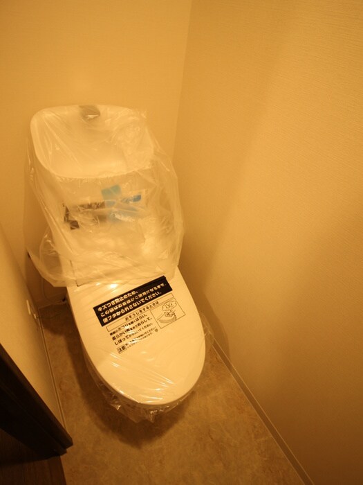 物件内観写真11　(トイレ)