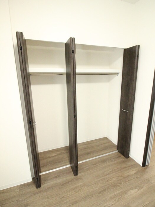 物件内観写真16　(収納)