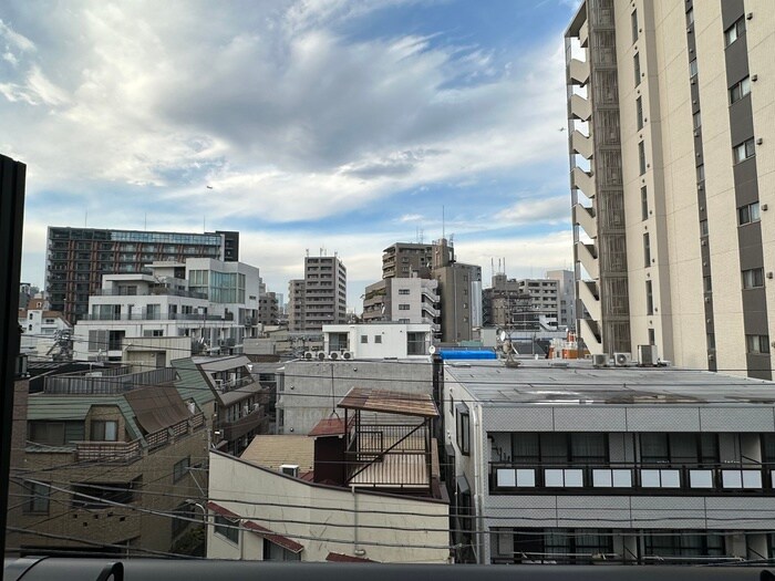 物件内観写真16　(室内からの展望)