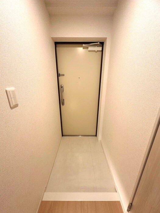 物件内観写真17　(玄関)