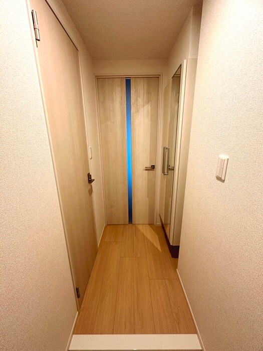 物件内観写真19　(廊下)