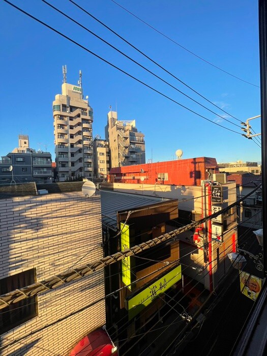 物件内観写真18　(室内からの展望)