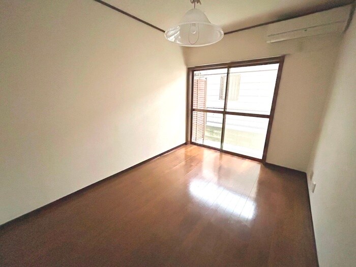 物件内観写真5　(居室)