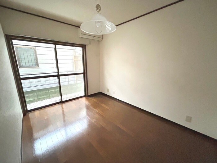 物件内観写真6　(居室)