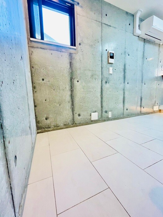 物件内観写真8　(廊下)