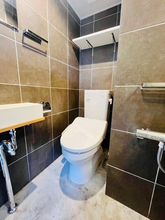 物件内観写真13　(トイレ)