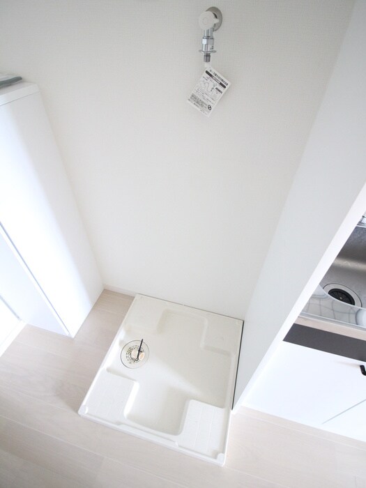 物件内観写真12　(洗濯機置場)