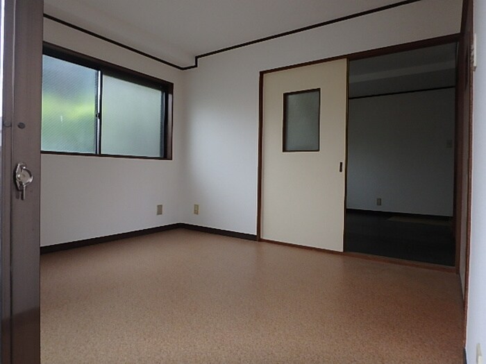物件内観写真13　(居室)