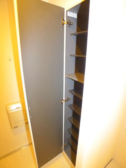 物件内観写真15　(靴箱)
