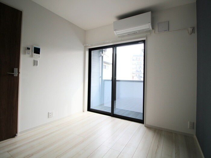 物件内観写真10　(居室)