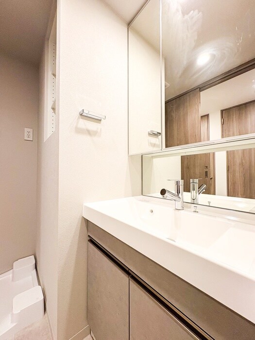 物件内観写真15　(洗面)