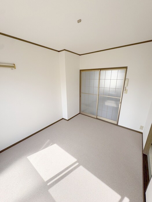 物件内観写真6　(居室)