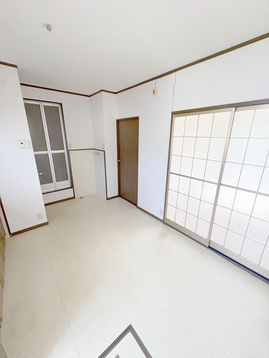 物件内観写真8　(居室)