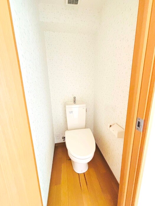 物件内観写真11　(トイレ)