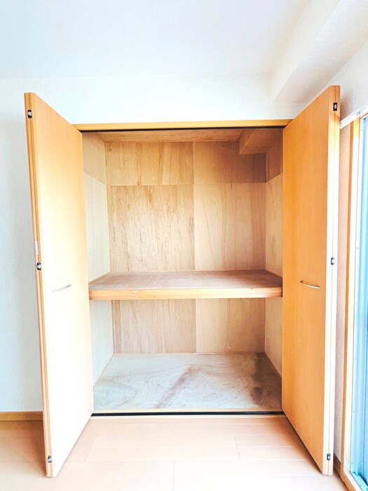 物件内観写真12　(収納)