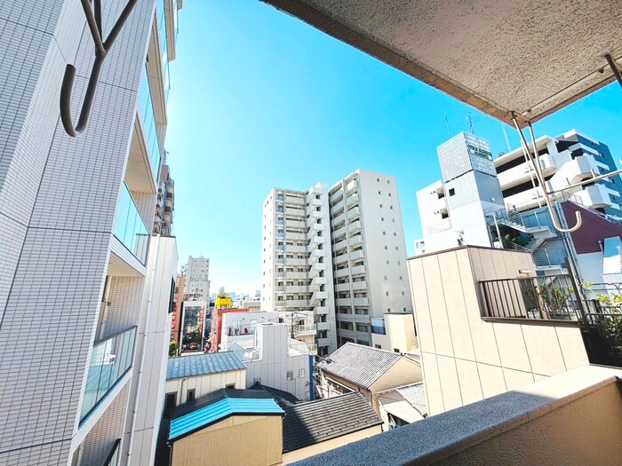 物件内観写真14　(室内からの展望)