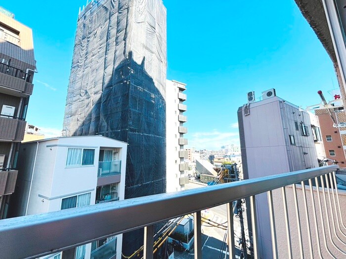 物件内観写真21　(室内からの展望)