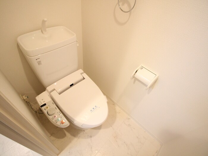 物件内観写真15　(トイレ)