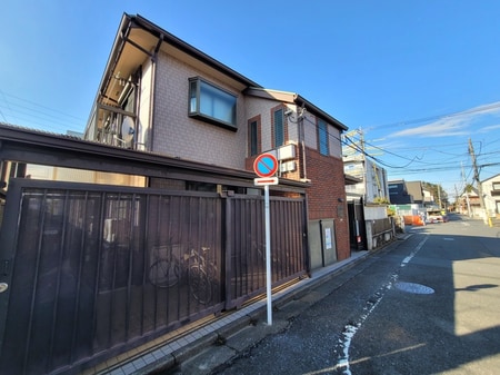 フラット・ワン外観写真