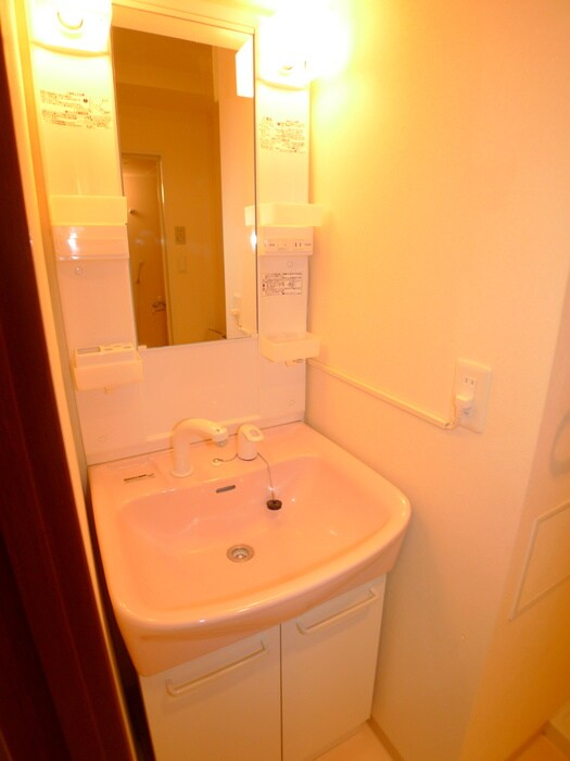 物件内観写真10　(洗面)