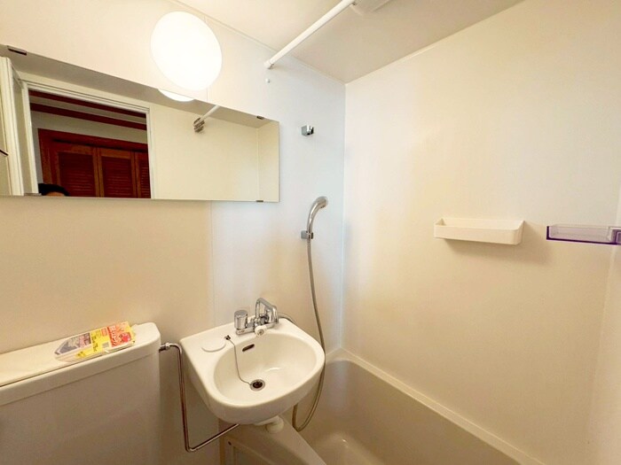 物件内観写真12　(洗面)