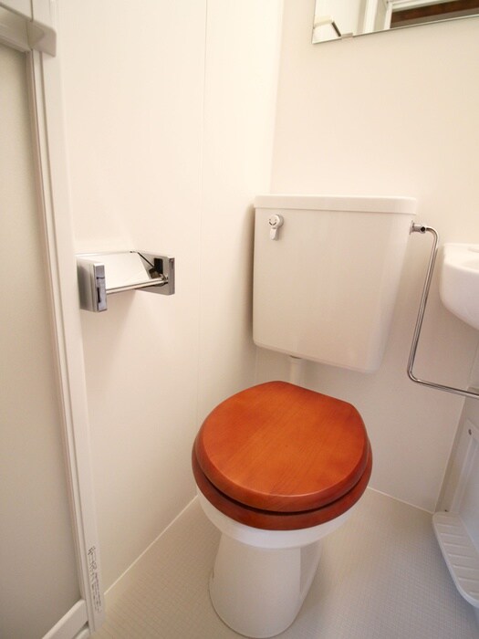 物件内観写真12　(トイレ)