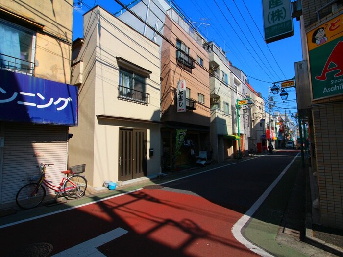 物件外観写真3　(周辺環境)