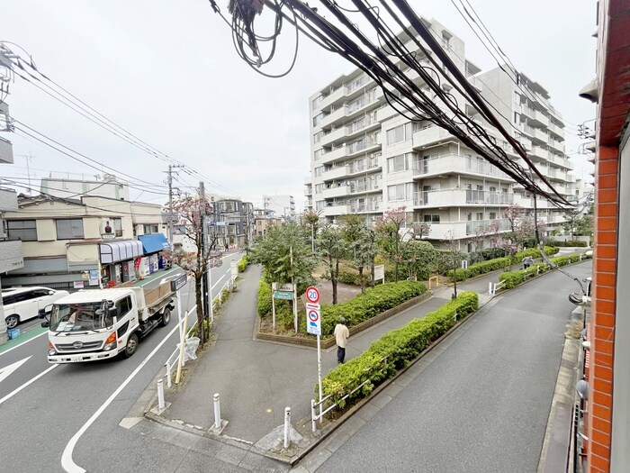 物件内観写真13　(室内からの展望)