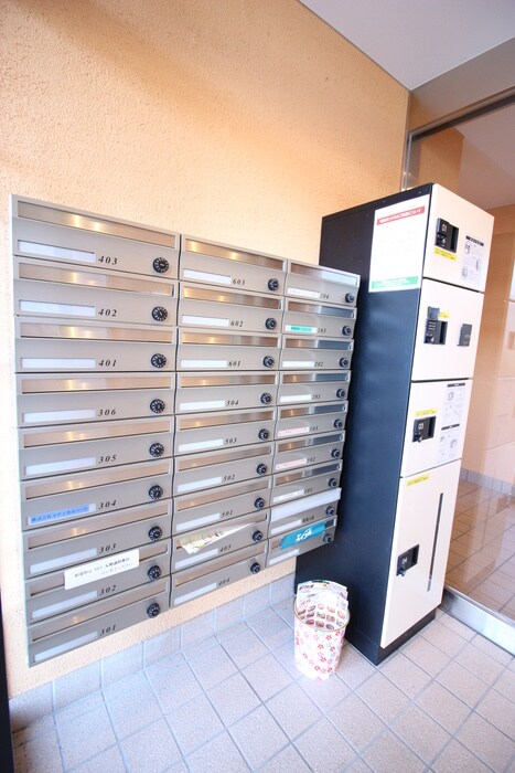 物件外観写真6　(建物設備)