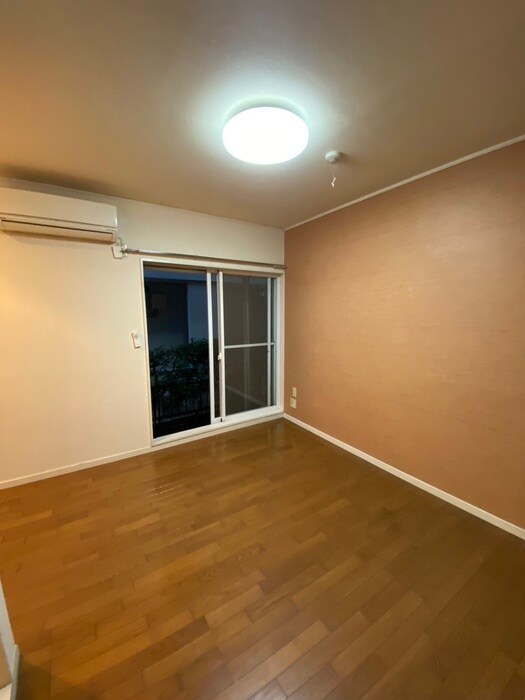 物件内観写真6　(居室)