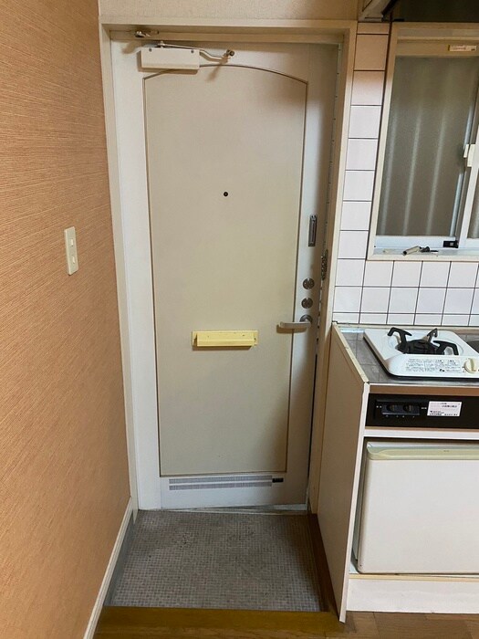 物件内観写真14　(玄関)